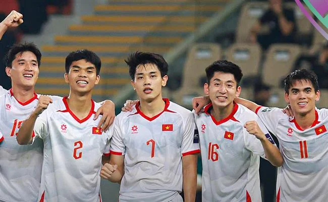 Hoàn trả hàng ngày FCB8 Web